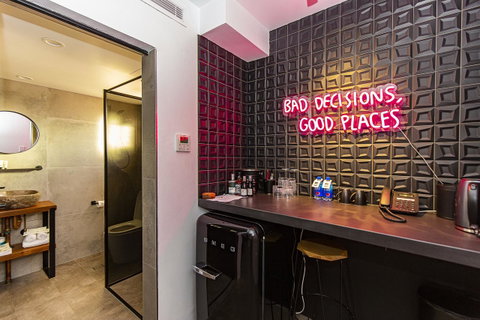 The Pink Hotel Coolangatta - Accommodation ACT 15