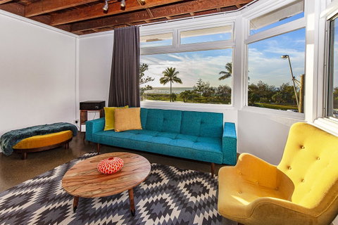 The Pink Hotel Coolangatta - Accommodation ACT 16