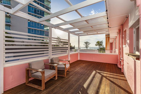 The Pink Hotel Coolangatta - Accommodation ACT 30