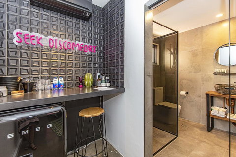 The Pink Hotel Coolangatta - Accommodation ACT 26