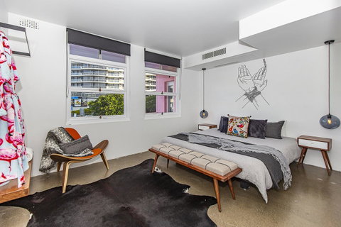 The Pink Hotel Coolangatta - Accommodation ACT 11