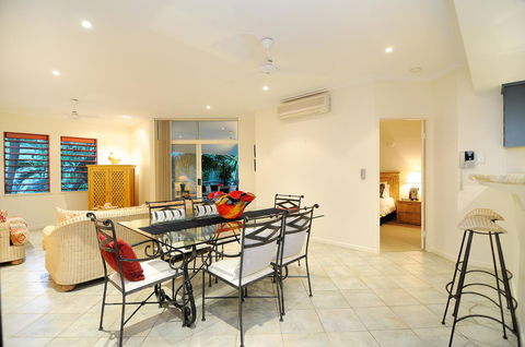 Oasis At Palm Cove - Accommodation ACT 21
