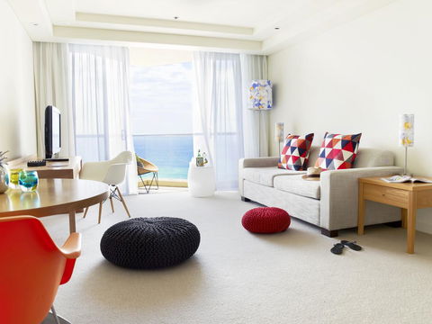 QT Gold Coast - Accommodation ACT 30