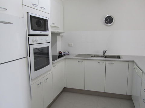 Le Beach Apartments - Accommodation ACT 13