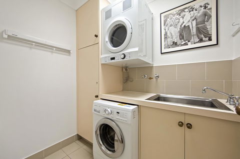 Montipora Unit 3 - In The Heart Of Airlie, Wi-fi And Netflix - Accommodation ACT 9