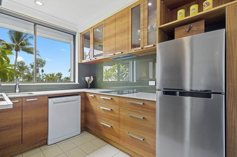 Montipora Unit 3 - In The Heart Of Airlie, Wi-fi And Netflix - Accommodation ACT 5