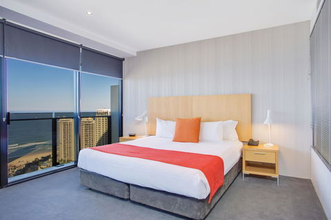 Mantra Circle On Cavill - Accommodation ACT 27