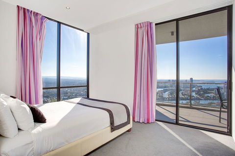 Mantra Circle On Cavill - Accommodation ACT 7