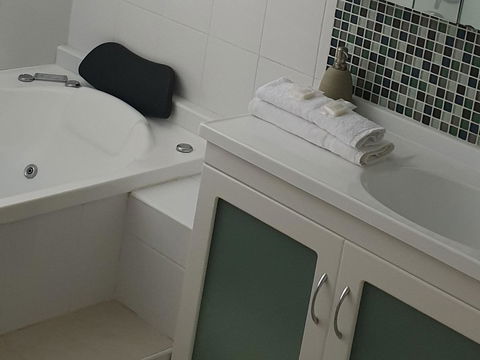 Oceania On Burleigh Beach - Accommodation ACT 17