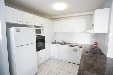 San Marino By The Sea Apartments - Accommodation ACT 3