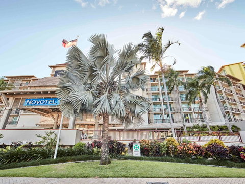 Novotel Cairns Oasis Resort - Accommodation ACT 43