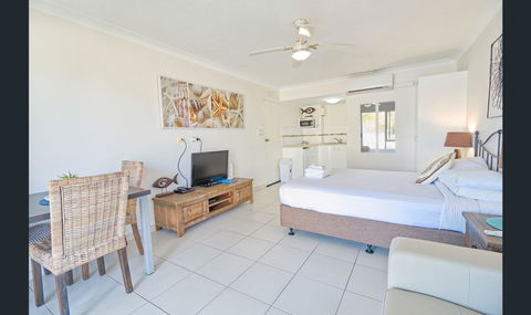 Bay Of Palms - Accommodation ACT 10