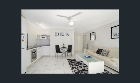 Bay Of Palms - Accommodation ACT 27