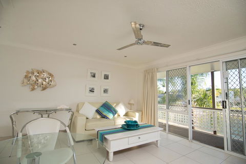 Bay Of Palms - Accommodation ACT 31