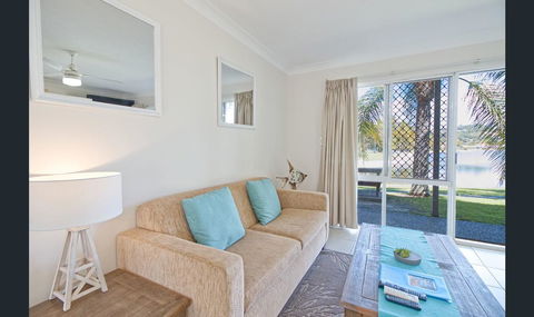 Bay Of Palms - Accommodation ACT 5