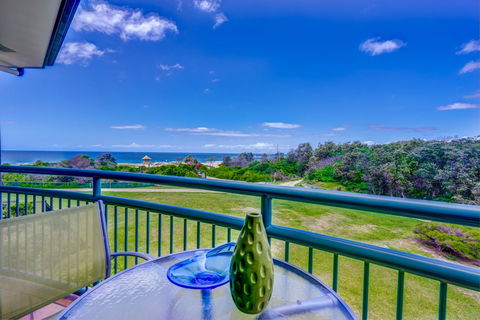 Currumbin Sands On The Beach - Accommodation ACT 2