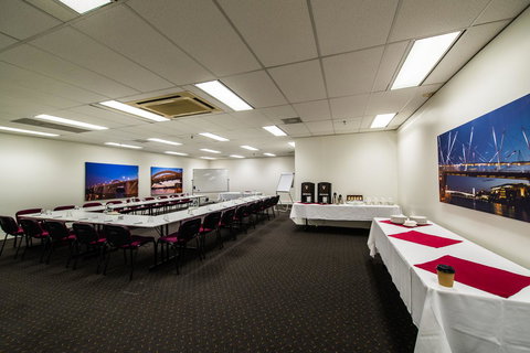George Williams Hotel - Accommodation ACT 44