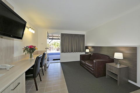 Smart Motels Bert Hinkler - Accommodation ACT 29