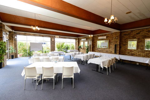 Smart Motels Bert Hinkler - Accommodation ACT 36