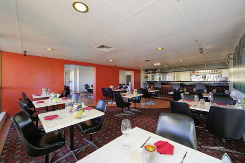 Smart Motels Bert Hinkler - Accommodation ACT 8
