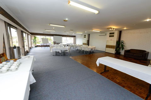 Smart Motels Bert Hinkler - Accommodation ACT 37