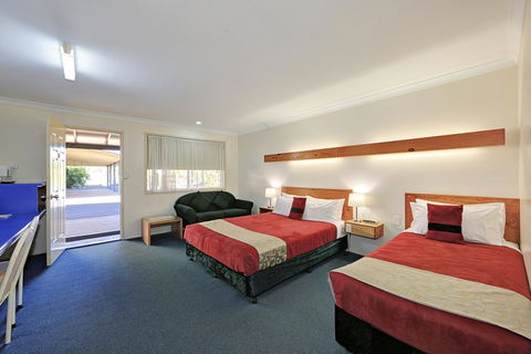 Smart Motels Bert Hinkler - Accommodation ACT 13