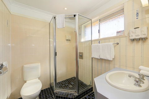 Smart Motels Bert Hinkler - Accommodation ACT 14