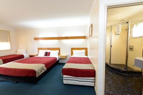 Smart Motels Bert Hinkler - Accommodation ACT 3