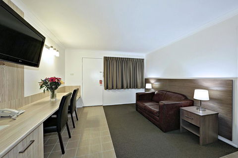 Smart Motels Bert Hinkler - Accommodation ACT 30