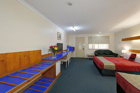 Smart Motels Bert Hinkler - Accommodation ACT 10