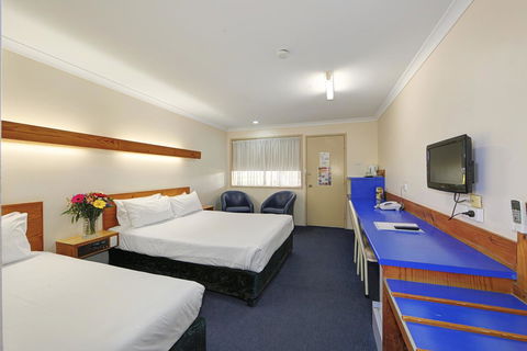 Smart Motels Bert Hinkler - Accommodation ACT 15