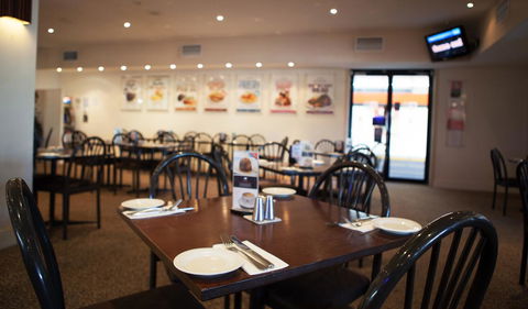 Palm Beach Hotel - Accommodation ACT 30