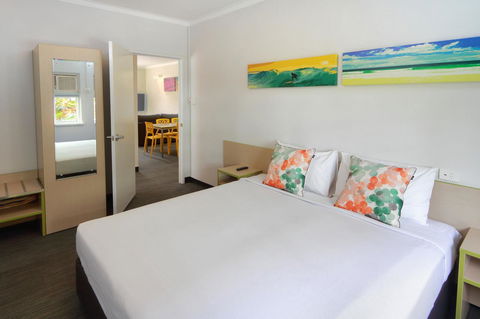 Palm Beach Hotel - Accommodation ACT 18