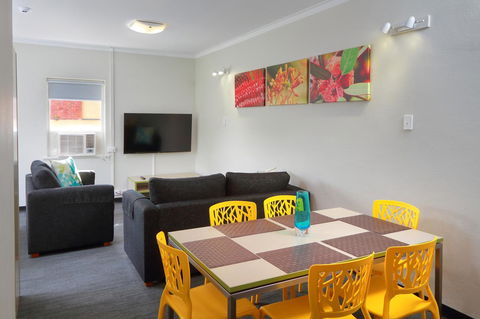 Palm Beach Hotel - Accommodation ACT 23