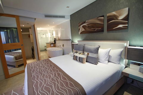 Oceans Mooloolaba - Accommodation ACT 14
