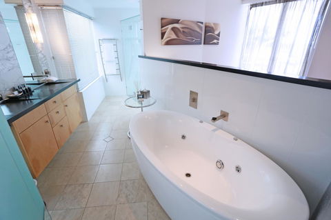 Oceans Mooloolaba - Accommodation ACT 8