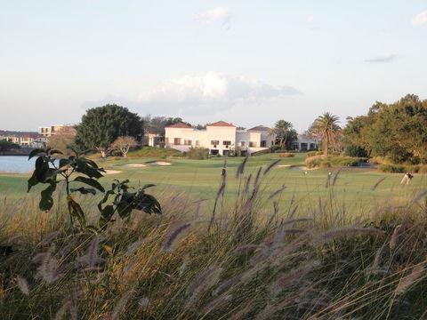 Waterfront Resort Villa With Buggy - Accommodation ACT 26