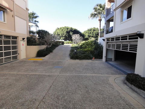 Waterfront Resort Villa With Buggy - Accommodation ACT 30