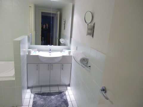 Waterfront Resort Villa With Buggy - Accommodation ACT 13