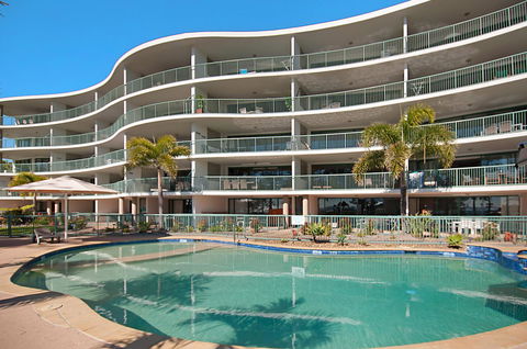 The Norfolks On Moffat Beach - Accommodation ACT 41