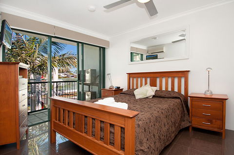 The Norfolks On Moffat Beach - Accommodation ACT 32