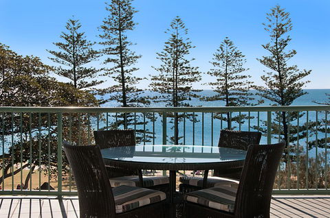 The Norfolks On Moffat Beach - Accommodation ACT 16