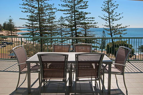The Norfolks On Moffat Beach - Accommodation ACT 19