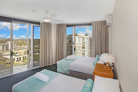 Catalina Resort - Accommodation ACT 33
