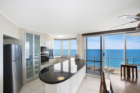 Catalina Resort - Accommodation ACT 31
