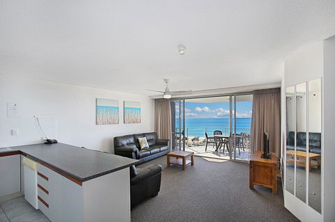 Catalina Resort - Accommodation ACT 38