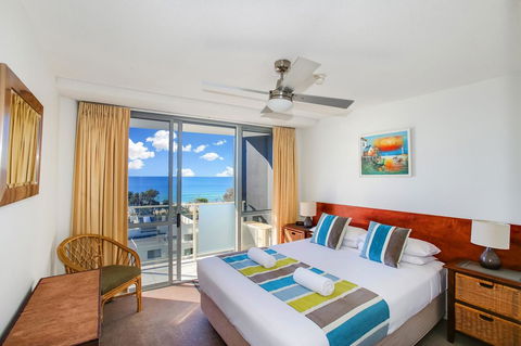 Catalina Resort - Accommodation ACT 37