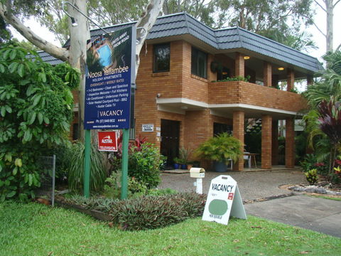 Noosa Yallambee Holiday Apartments - Accommodation ACT 3
