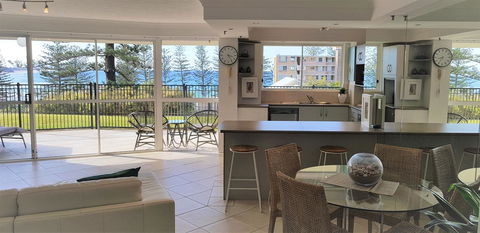 Gemini Court Holiday Apartments - Accommodation ACT 23