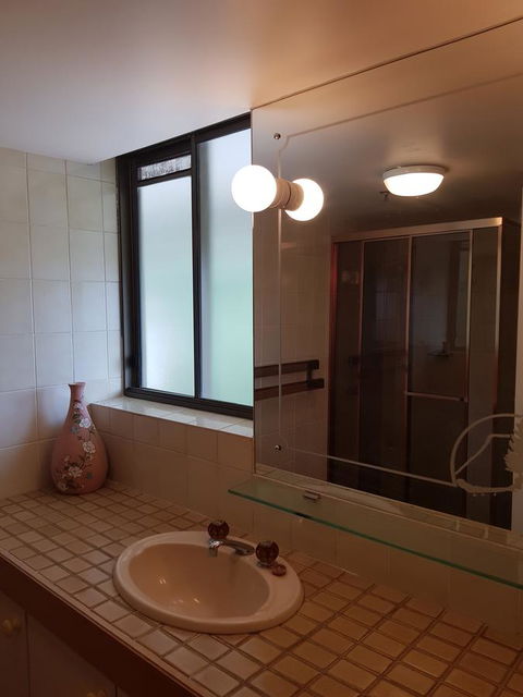 Gemini Court Holiday Apartments - Accommodation ACT 39